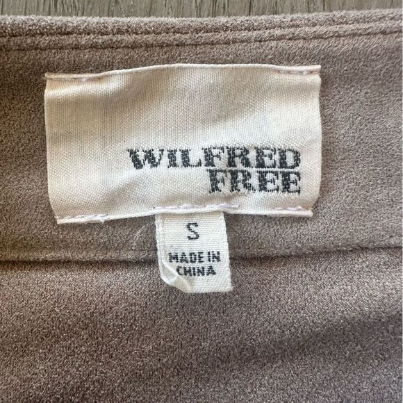Wilfred Free Aritzia Suede Mini Skirt Taupe Beige Women’s Small - Picture 3 of 6